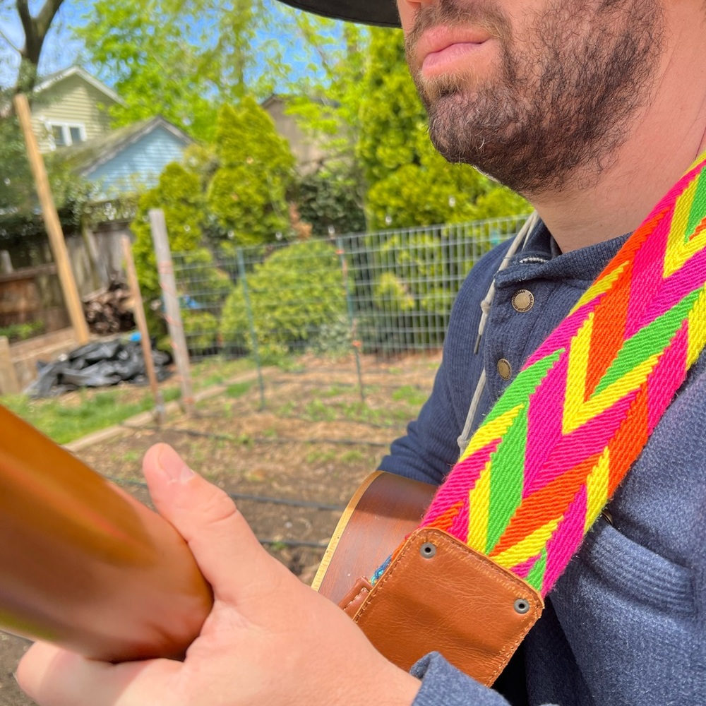 Handmade guitar strap from the Colombian indígenas communities.